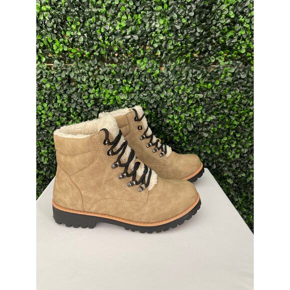 YO KI Women’s Lace up Boot, Faux Fur Lining, Size 39 (8.5) Chunky Heel - Picture 3 of 7